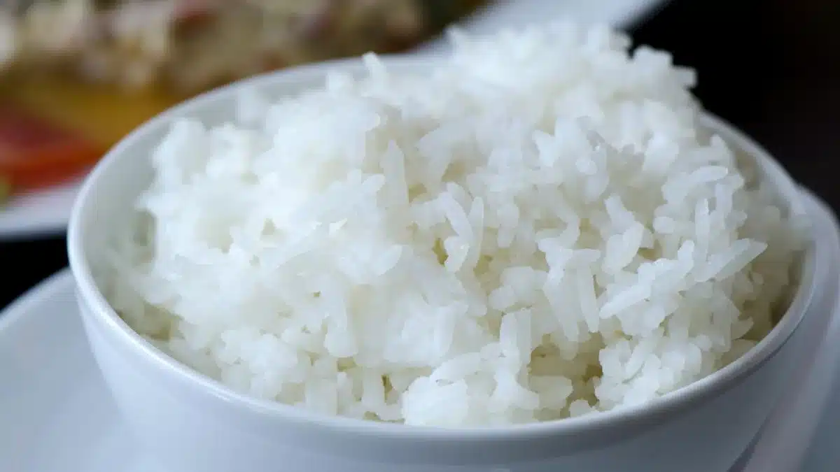 Como Fazer Arroz Perfeito: O Guia Definitivo para um Arroz Soltinho e Saboroso