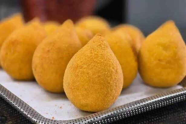 Aprenda a Fazer a Massa de Coxinha Perfeita em Casa