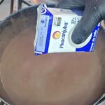 Aprenda a fazer chocolate quente cremoso em poucos minutos!