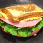 Aprenda a Fazer um Delicioso Sanduíche de Omelete em Minutos