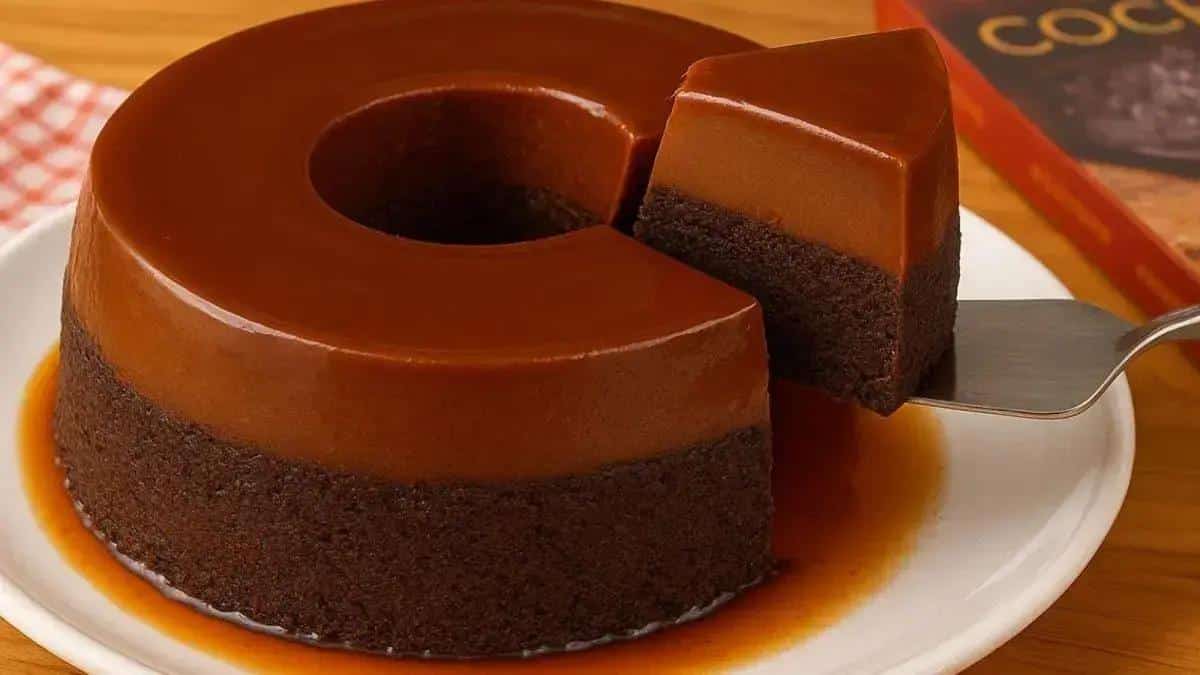 Como Fazer Bolo Pudim de Chocolate Recheado e Cremoso