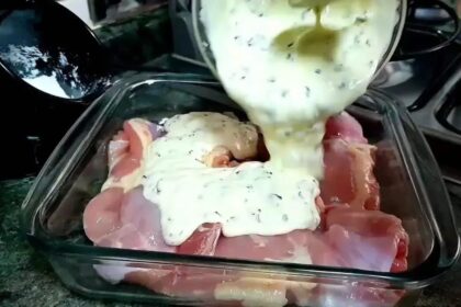 Frango com creme de cebola: uma receita irresistível e prática