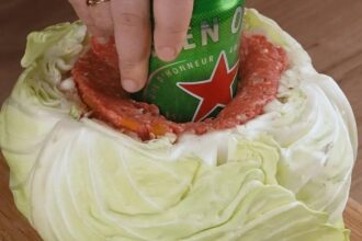 Receita deliciosamente fácil de repolho com carne moída