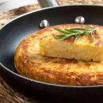 Receita Prática de Pão de Maisena na Frigideira em Menos de 15 Minutos